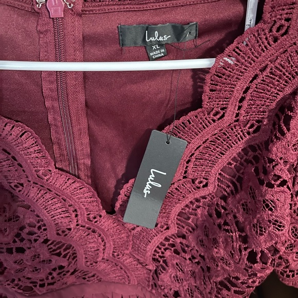 Brand new burgundy dress - Picture 3 of 5